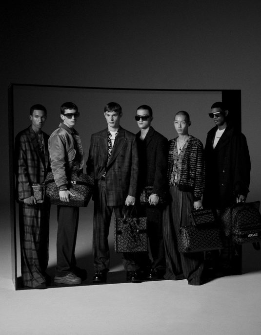 Versace-automne-hive-2022-©-photos-credits-versace-mespromenades-salutlesgarcons-007