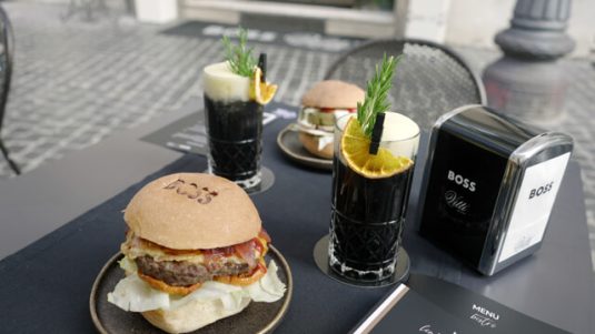 Boss-Vitti-Cafe-un-cafe-aux-couleurs-Boss-a-Rome-©-photo-credit-boss-divulgation-salutlesgarçons-001