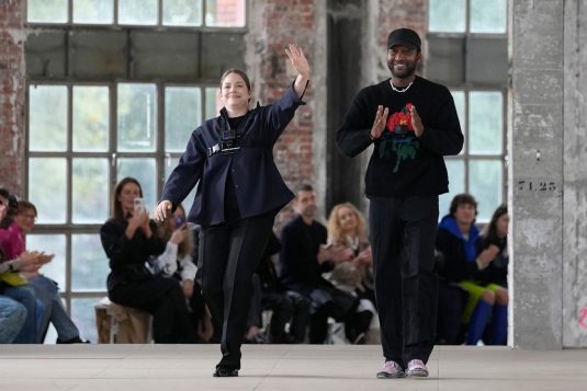 salutlesgarçons-fashion-week-paris-mode-fashion-ss23-botter-plastic-sea-10