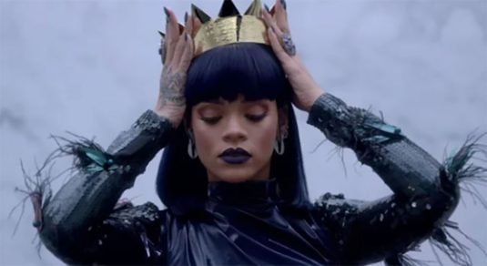 Rihanna-lift-me-up-un-nouveau-titre-©-marvel-salut-les-garçons-magazine