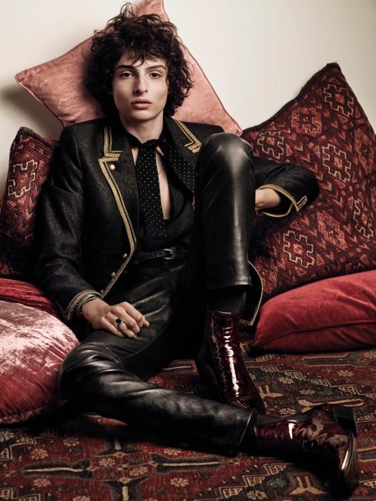 Finn_Wolfhard_saint_laurent_rive_droite_salut_les_garçons_magazine