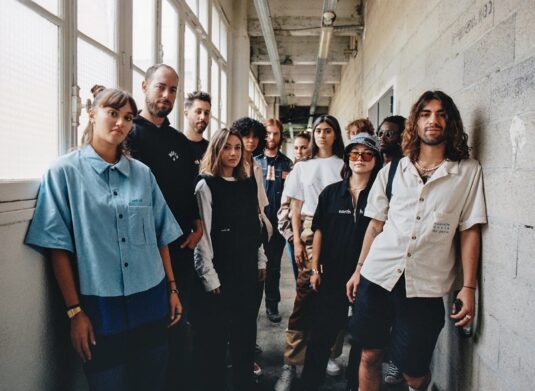 North-Hill-sort-une-collection-en-collaboration-avec-FKJ-salut-les-garçons-©-pola