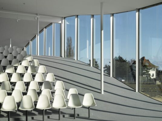 L-architecture-dans-les-séries-et-les-films-salut-les-garçons-magazine-copyright-roland-halbe