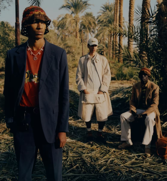 DIOR-TEARS-des-pop-up-dans-le-monde-entier-pour-sa-collaboration-avec-Denim-Tears-©-dior-salut-les-garçons-magazine