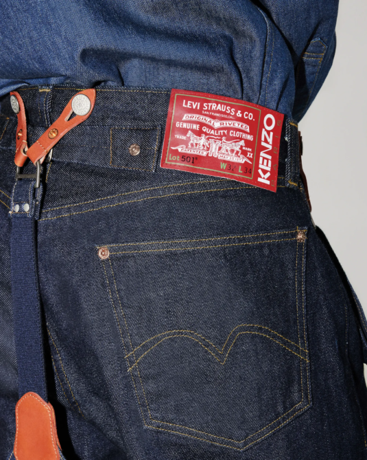 kenzo-et-levi-s-une-collection-capsule-pour-l-automne-hiver-2024-©-kenzo-x-levis-salut-les-garçons-magazine-jean-dettail
