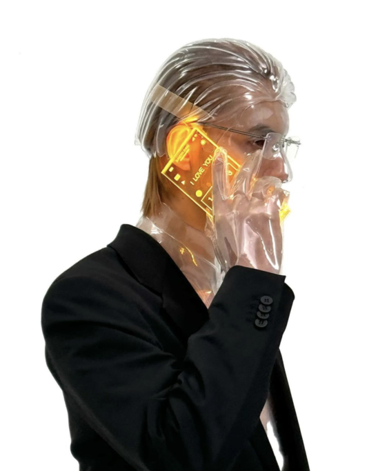 Xander-Zhou-alimentee-par-la-recontextualistation-du-futur.03.22