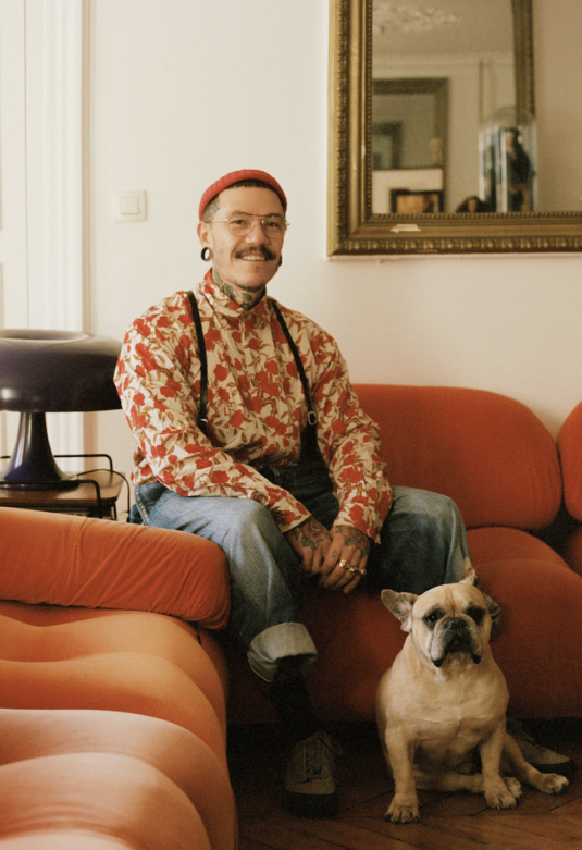 Adrian-Appiolaza-moschino-nouveau-directeur-artistique