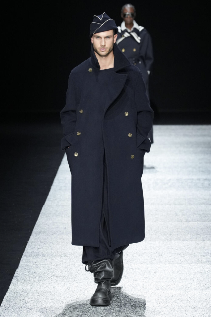 Emporio-Armani-Men-s-Fall-Winter-2024-25.59.40