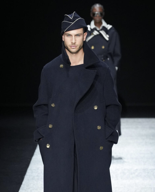 Emporio-Armani-Men-s-Fall-Winter-2024-25.59.40