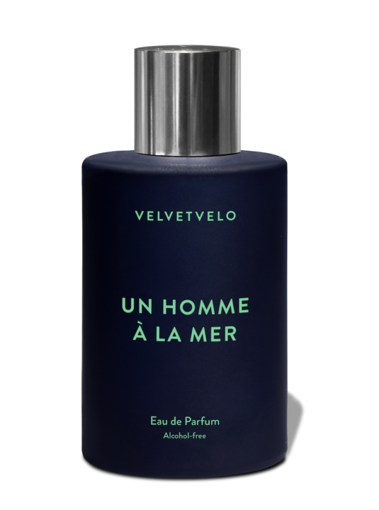 l-art-subtil-du-parfum-une-alchimie-des-sens-Velvetvelo-UN-HOMME-A-LA-MER-packshot-01