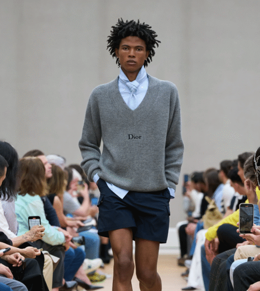 Dior-inaugure-l-ère-Jonathan-Anderson-aux-Invalides-SS26-Paris-Fashion-Week-magazine-mode-Salut-les-Garçons-credit-Daniele-Oberrauch-Gorunway.com-2