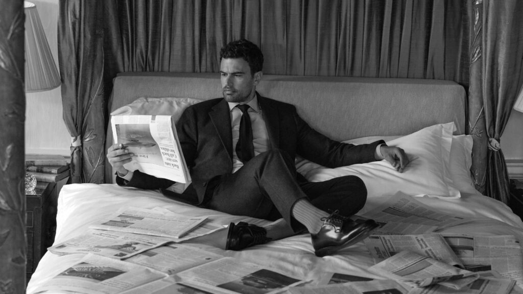 Church’s-célèbre-l-élégance-anglaise-avec-l-acteur-Theo-James-Salut-les-Garçons-magazine-mode-Paris-credit-Church’s-6