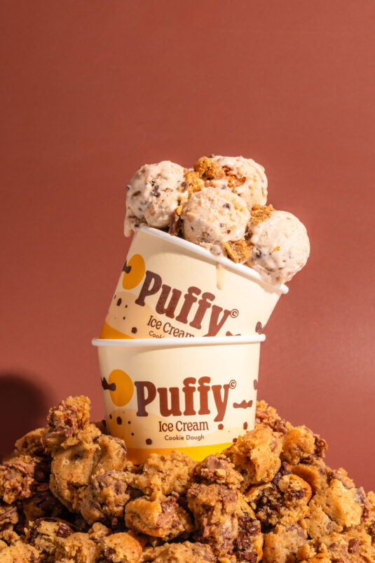 Plaisirs-glacés-et-délices-d-été-à-savourer-sans-attendre-Girotti-Puffy-Rifai-Paris-Salut-les-Garçons-magazine-credit-The-Travel-Buds-Puffy-2