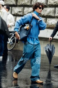 Blue-Crush-bleu-ciel-bleu-denim-bleu-glacier-selection-shopping-ss25-street-style-loewe