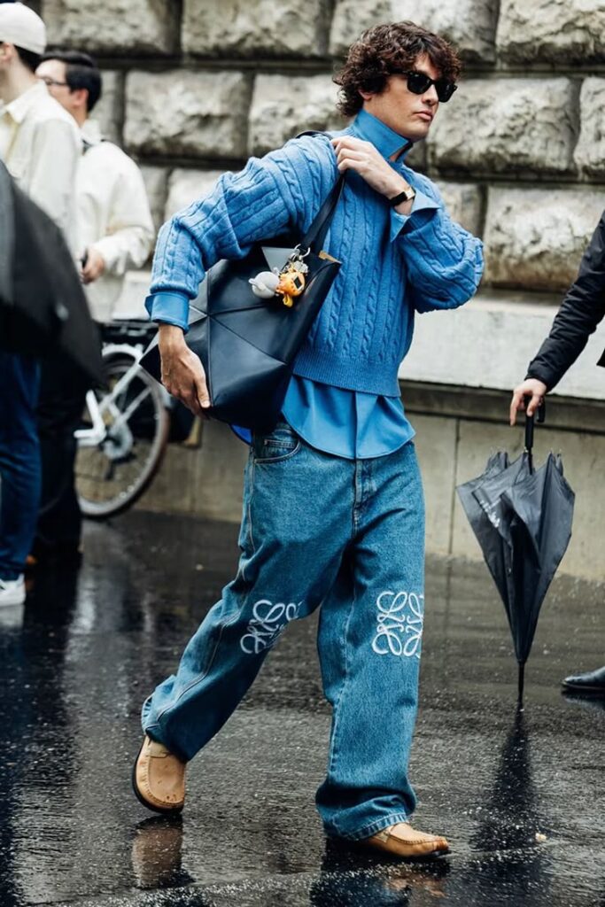 Blue-Crush-bleu-ciel-bleu-denim-bleu-glacier-selection-shopping-ss25-street-style-loewe