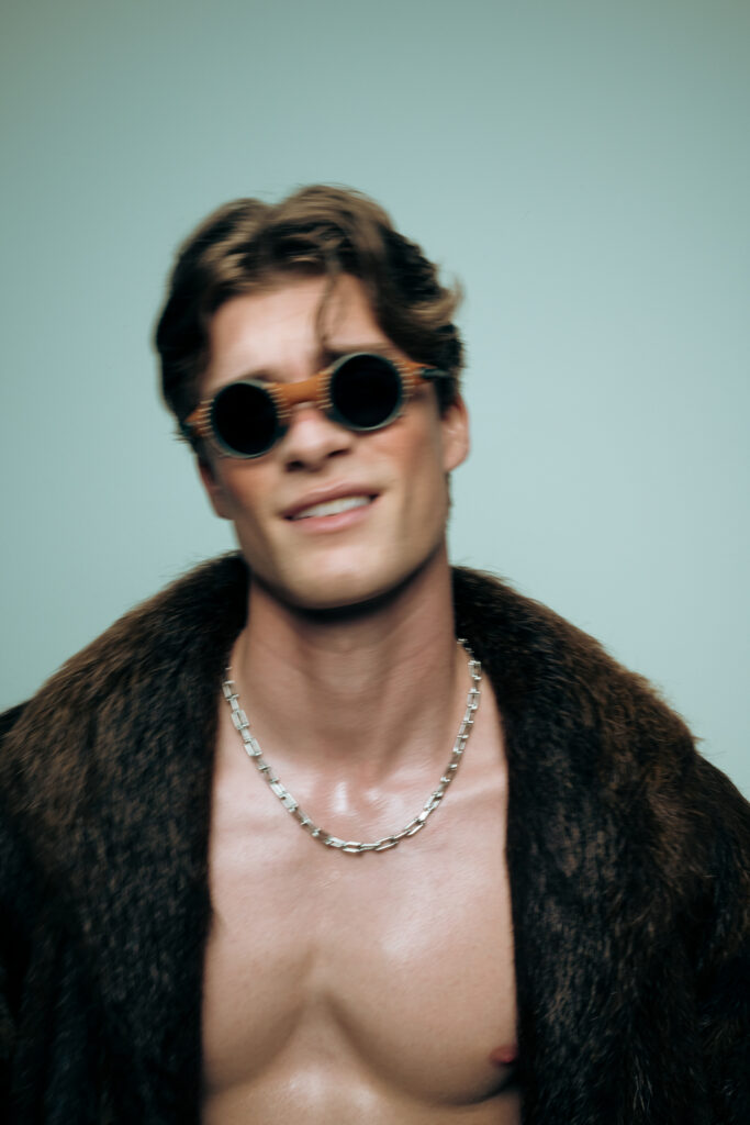 Eighth-Rule-la-mode-comme-combat-et-transformation-cover-story-mateus-da-cunha