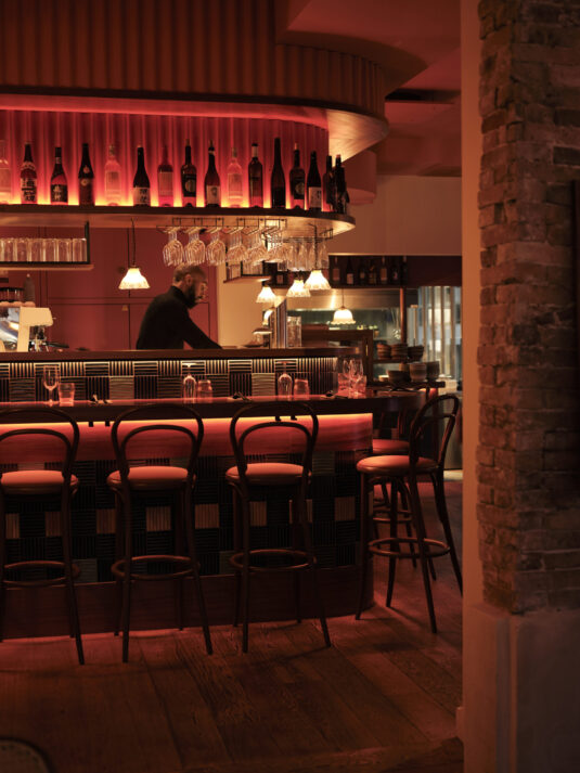 Kimono-Paris-l-art-du-bistrot-japonais-réinventé-bar