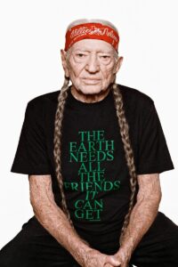 Haider-Ackermann-réinvente-Snow-Goose-FW25-pour-Canada-Goose-©-Tim-Elkaïm-Willie-Nelson-t-shirt