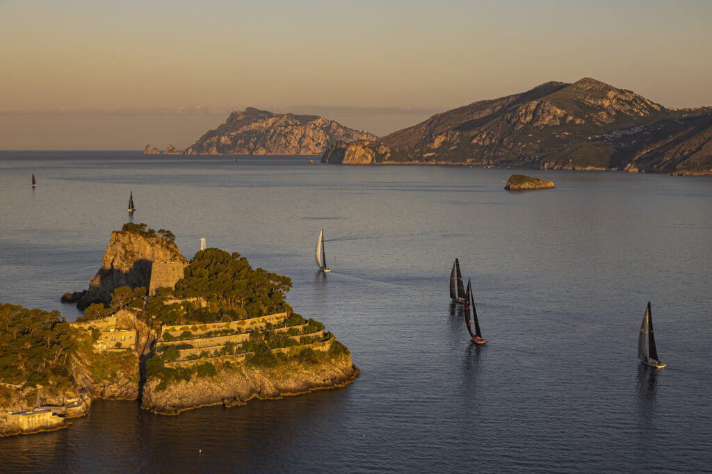 Loro-Piana-la-voile-comme-culture-du-geste-01